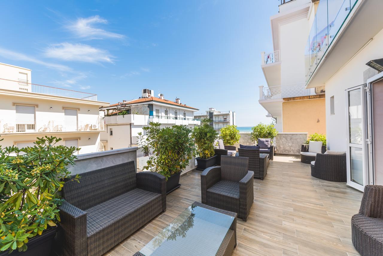 Hotel Romina Rimini Exterior photo